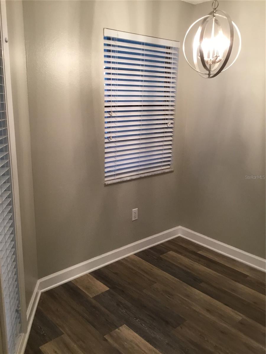 Image 11 of 39 For 413 Bayshore Boulevard B2