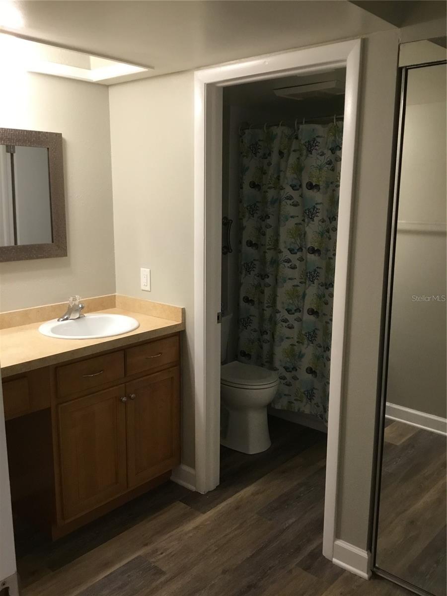 Image 14 of 39 For 413 Bayshore Boulevard B2