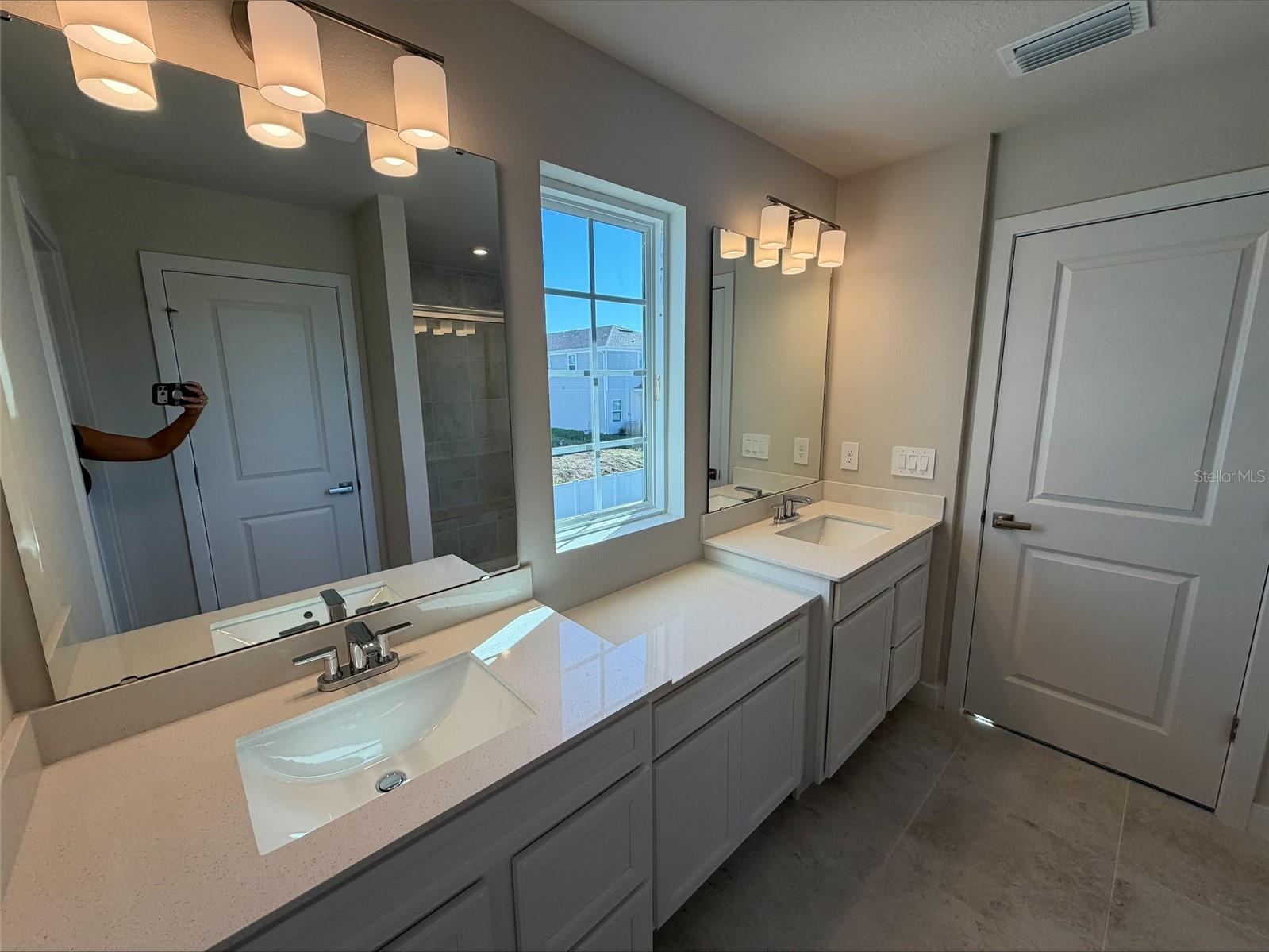 Image 4 of 8 For 4511 Arden Way