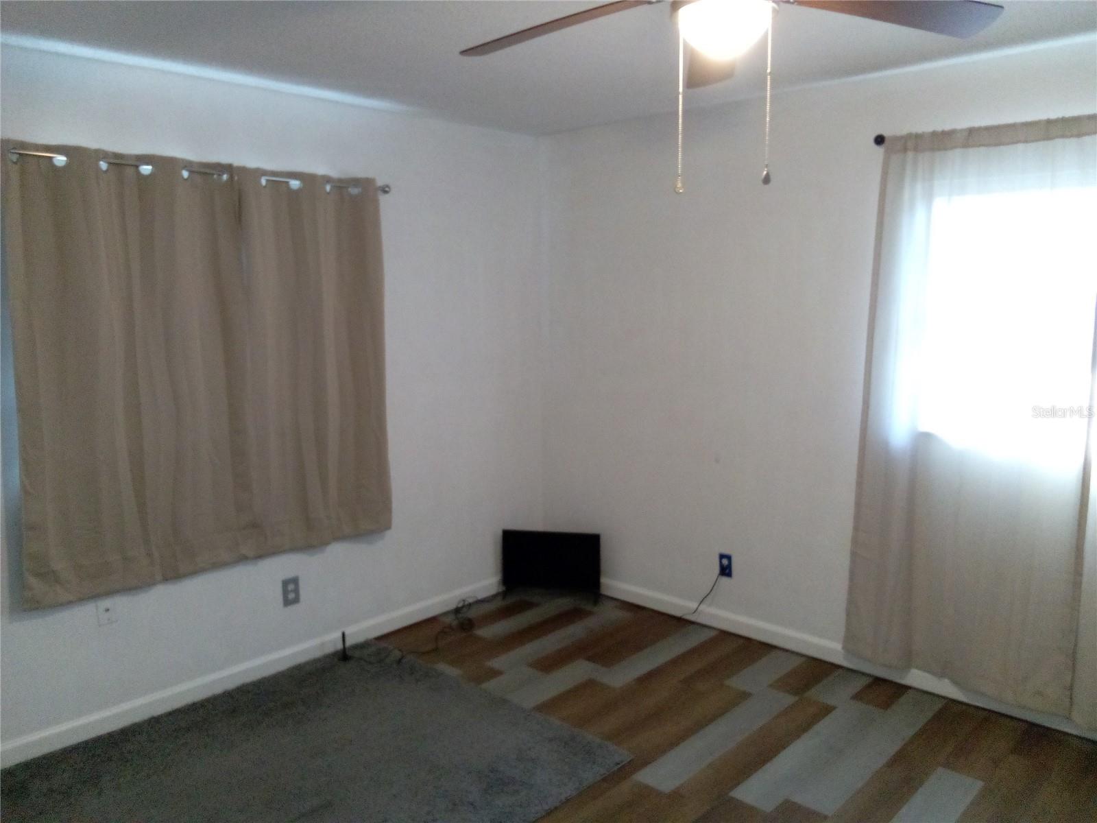 Image 12 of 19 For 3695 Dale Court