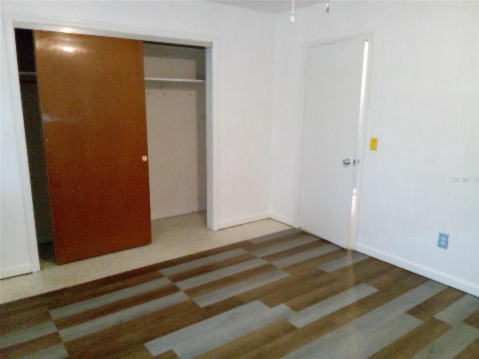 Image 13 of 19 For 3695 Dale Court