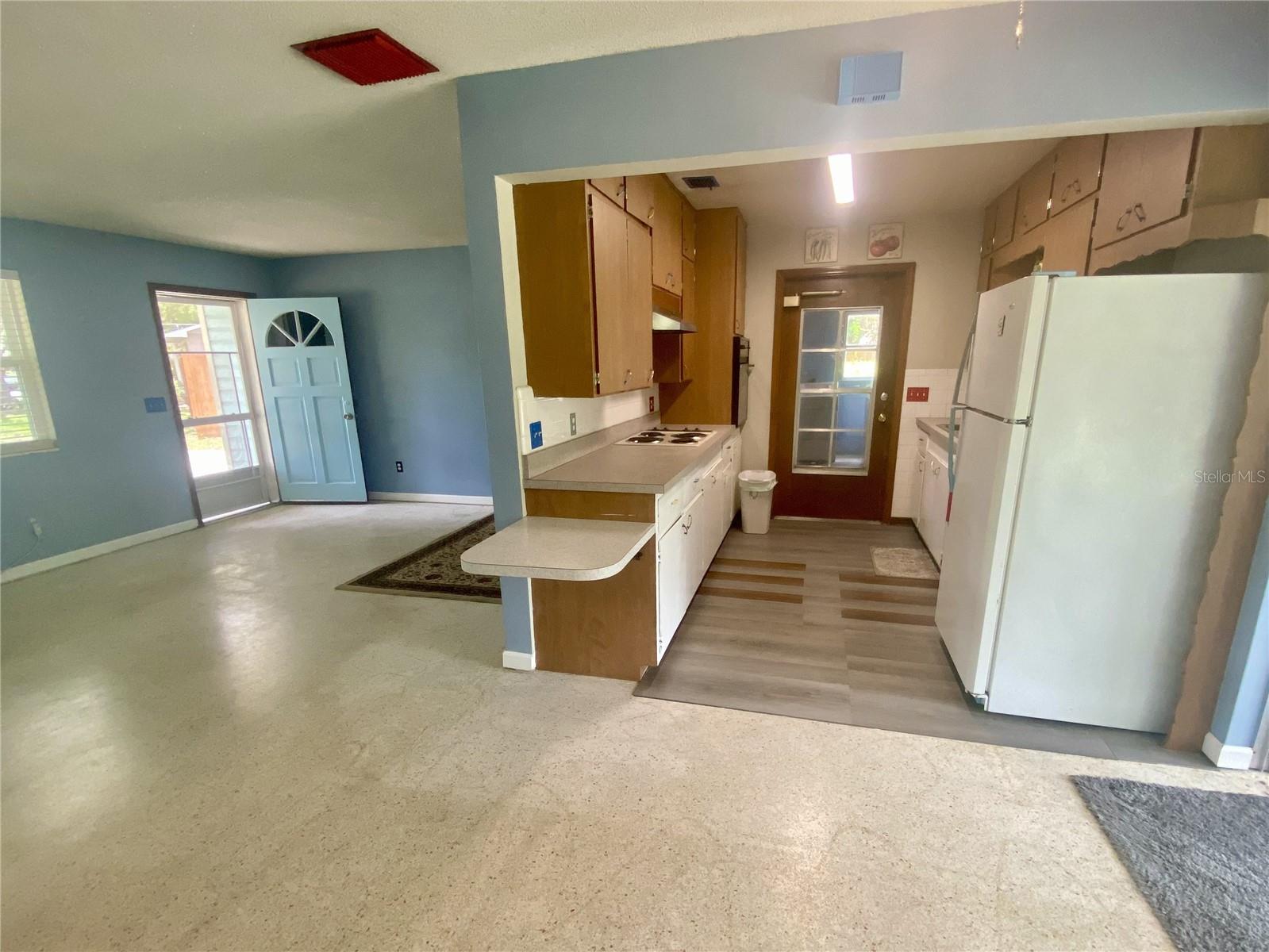 Image 6 of 19 For 3695 Dale Court