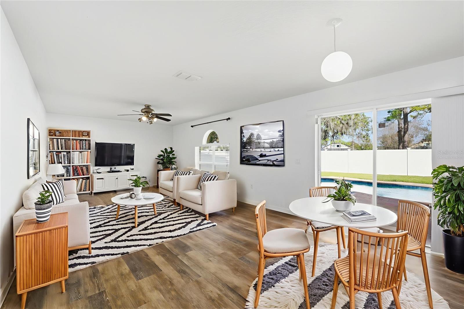 Image 12 of 70 For 14348 Finsbury Drive