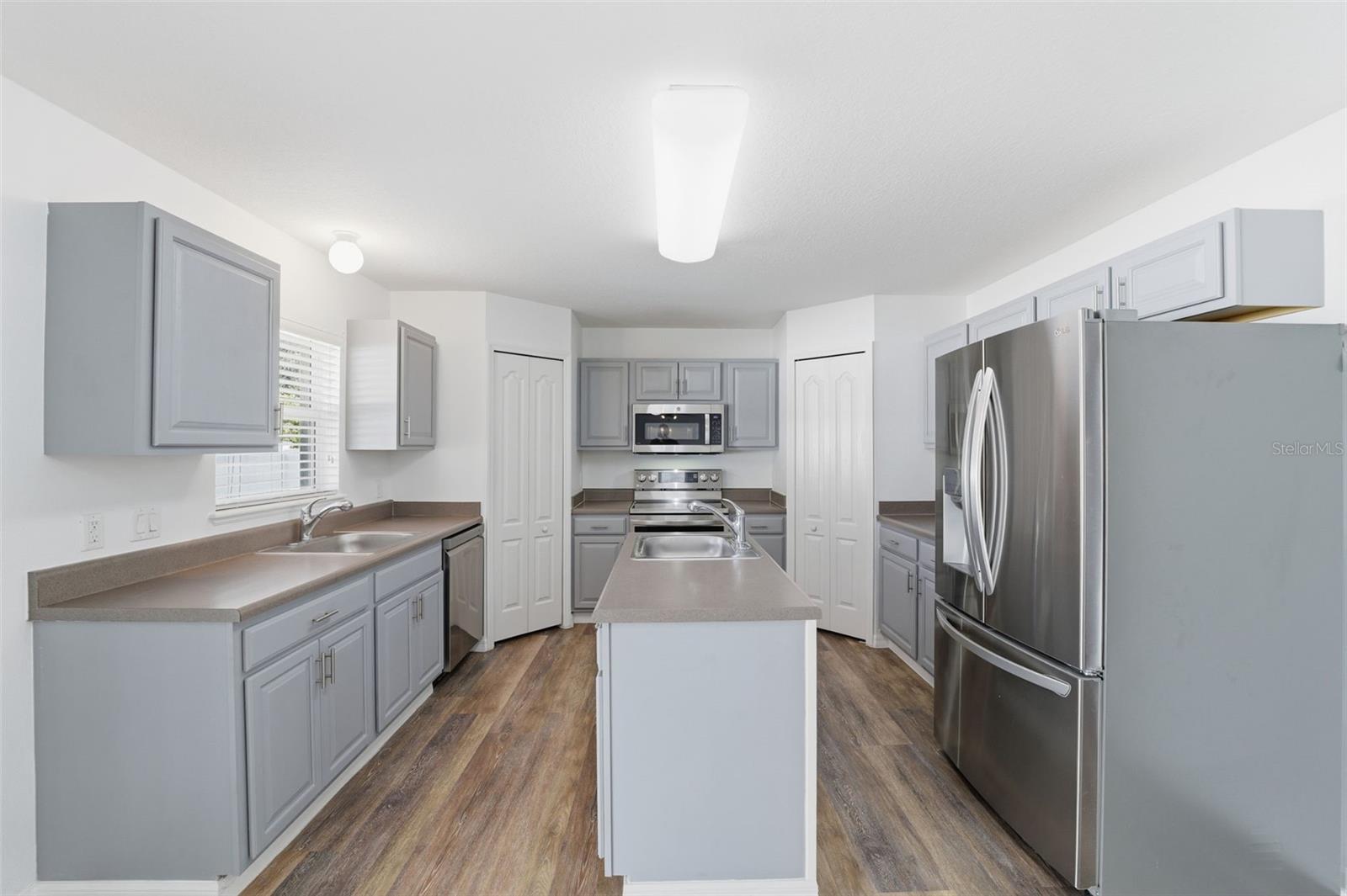 Image 13 of 70 For 14348 Finsbury Drive