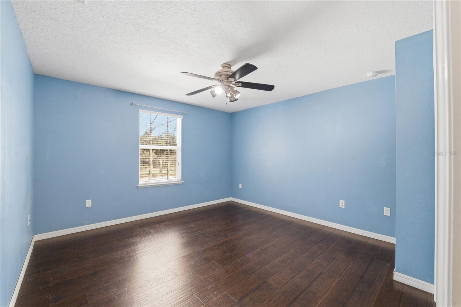 Image 26 of 70 For 14348 Finsbury Drive