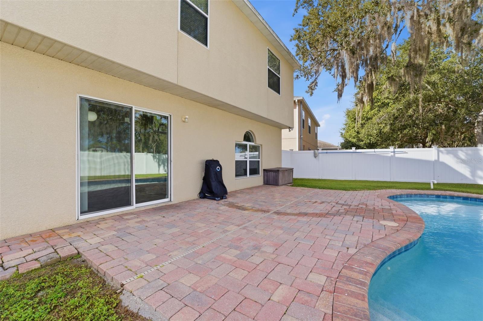 Image 32 of 70 For 14348 Finsbury Drive