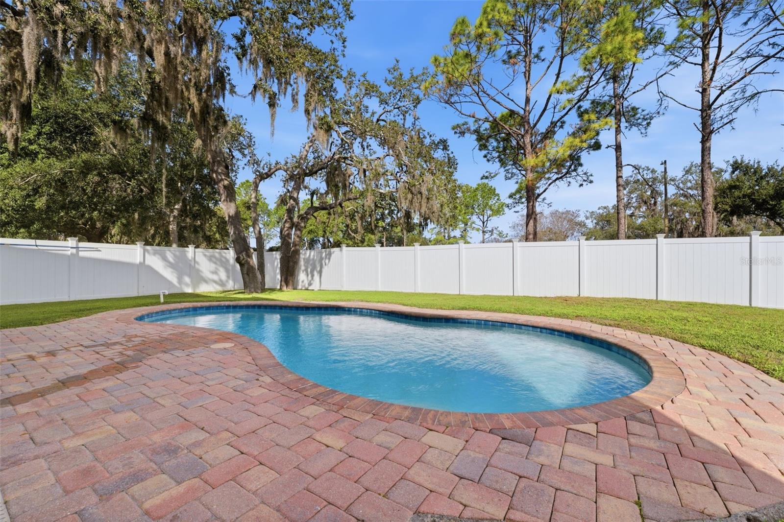 Image 34 of 70 For 14348 Finsbury Drive