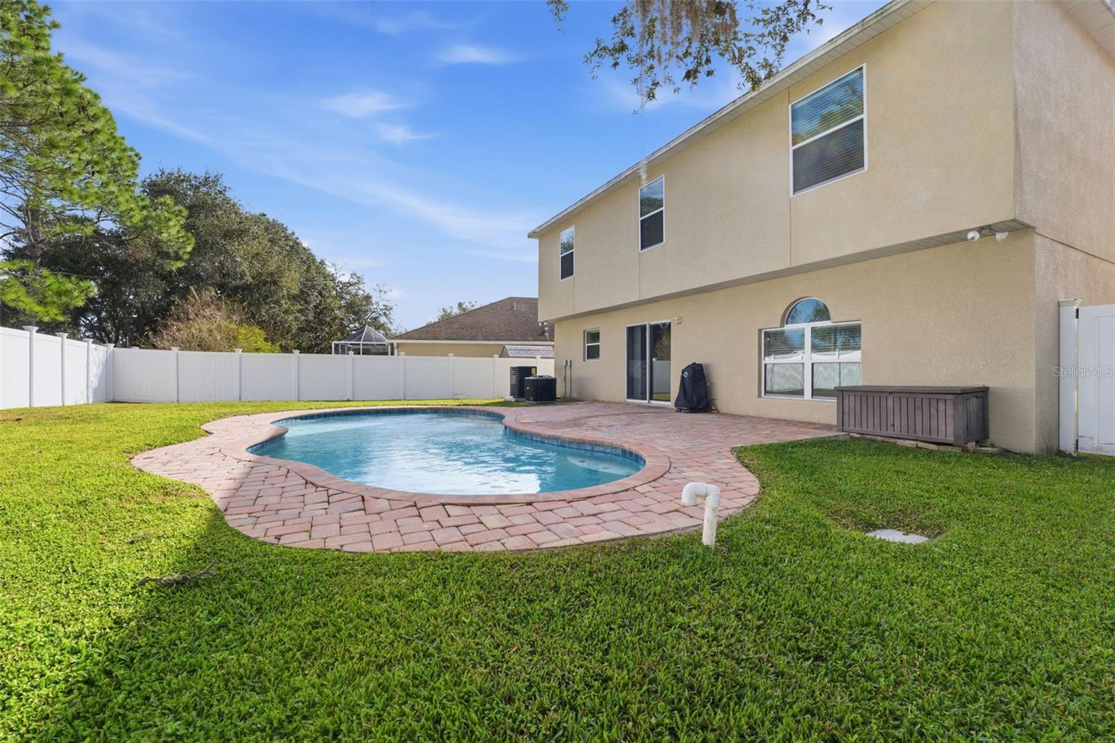 Image 36 of 70 For 14348 Finsbury Drive