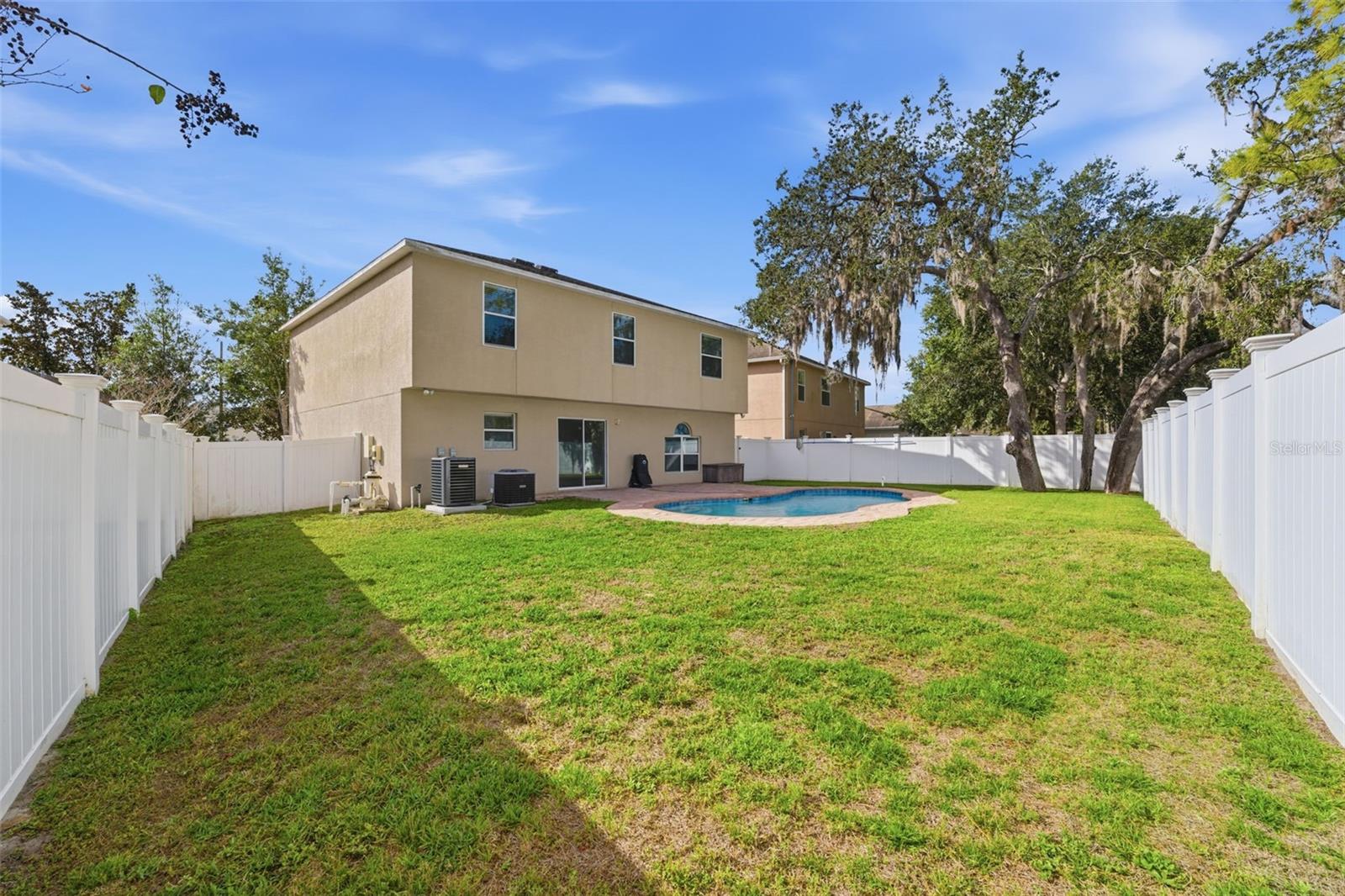 Image 37 of 70 For 14348 Finsbury Drive