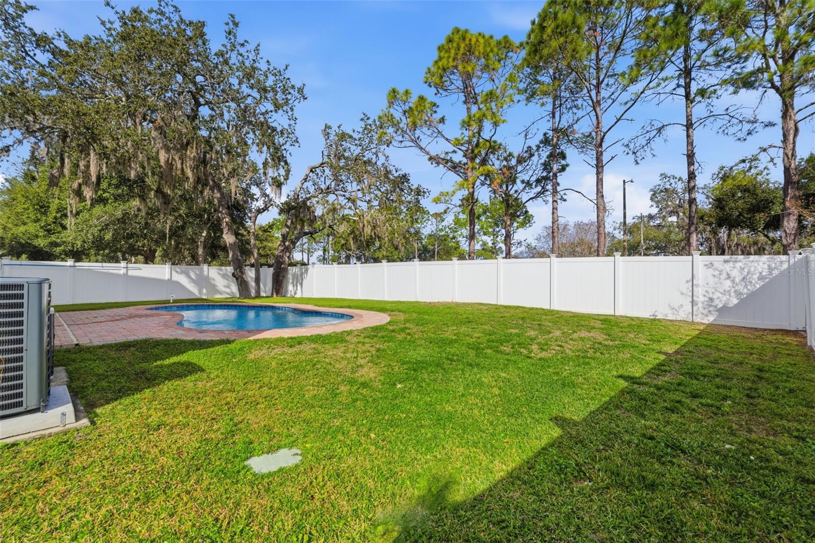 Image 38 of 70 For 14348 Finsbury Drive