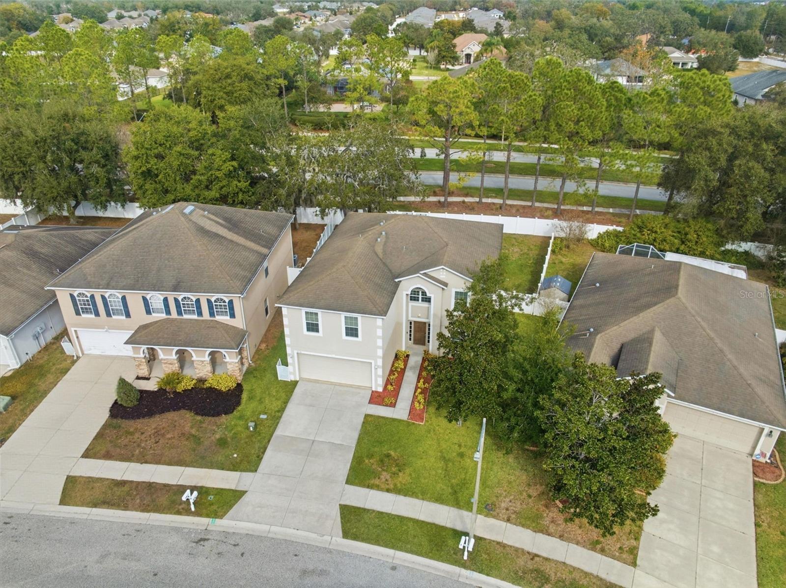 Image 41 of 70 For 14348 Finsbury Drive