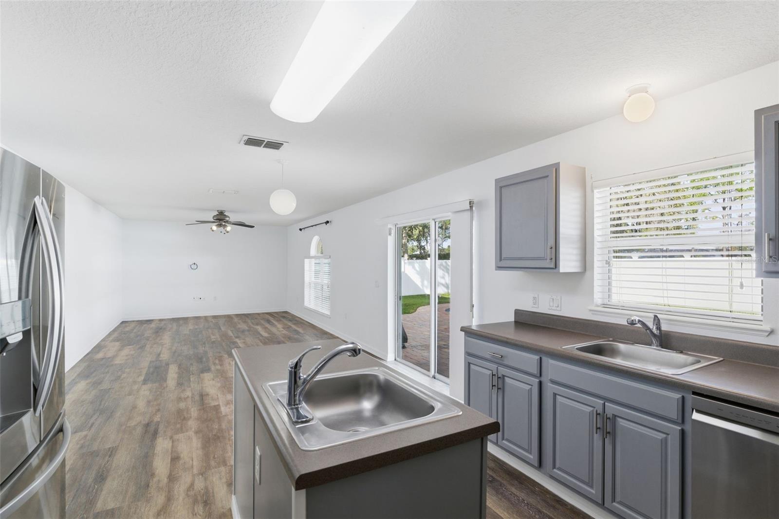 Image 63 of 70 For 14348 Finsbury Drive