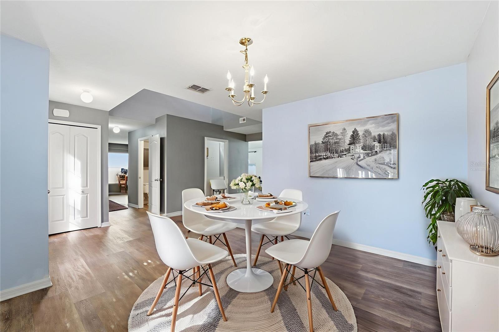 Image 7 of 70 For 14348 Finsbury Drive