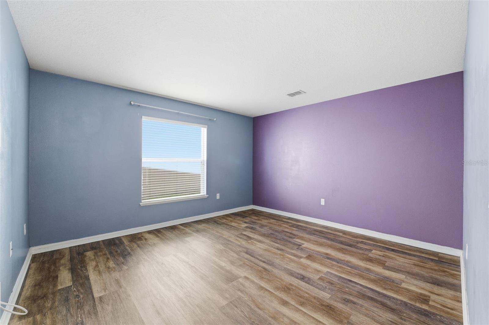 Image 8 of 70 For 14348 Finsbury Drive