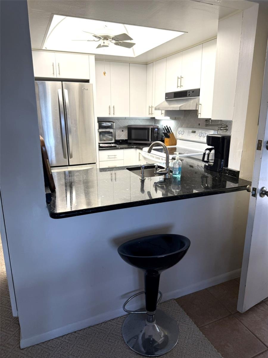 Image 10 of 22 For 5111 Amulet Drive 208