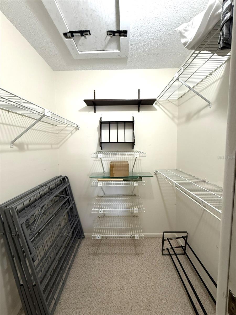 Image 17 of 22 For 5111 Amulet Drive 208