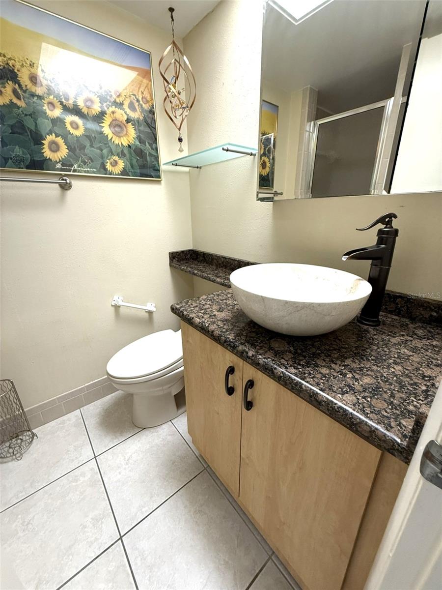 Image 18 of 22 For 5111 Amulet Drive 208