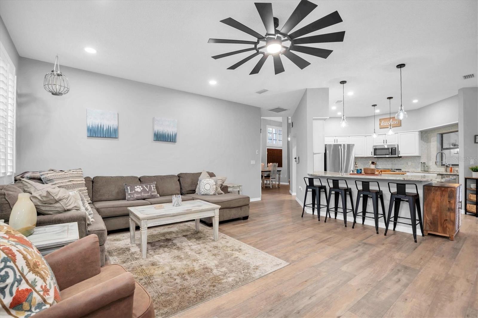 Image 18 of 53 For 4814 Yellowstone Drive