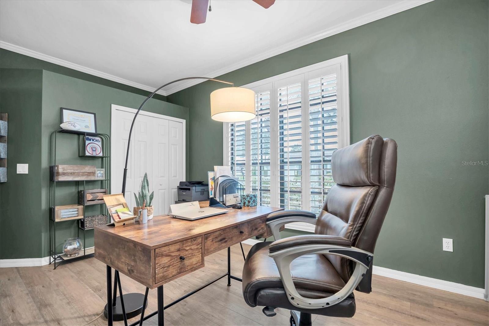 Image 21 of 53 For 4814 Yellowstone Drive