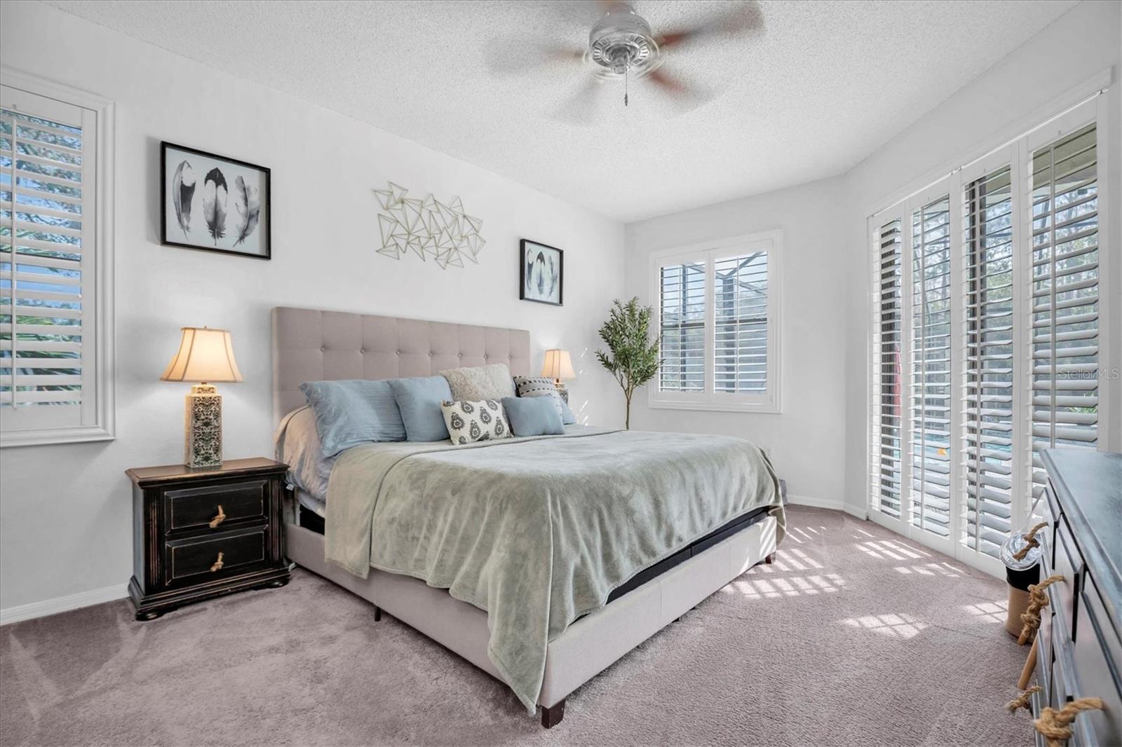 Image 22 of 53 For 4814 Yellowstone Drive