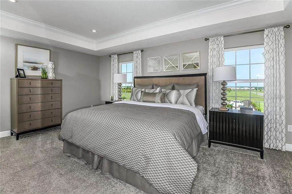 Image 13 of 21 For 3796 Isle Royal Place