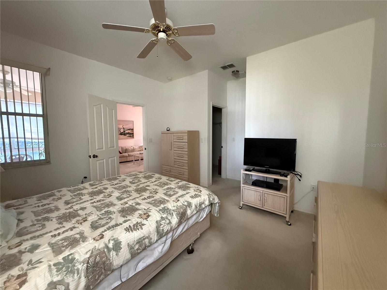 Image 18 of 29 For 13335 Norman Circle