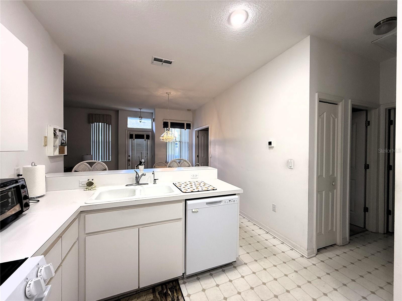 Image 9 of 29 For 13335 Norman Circle