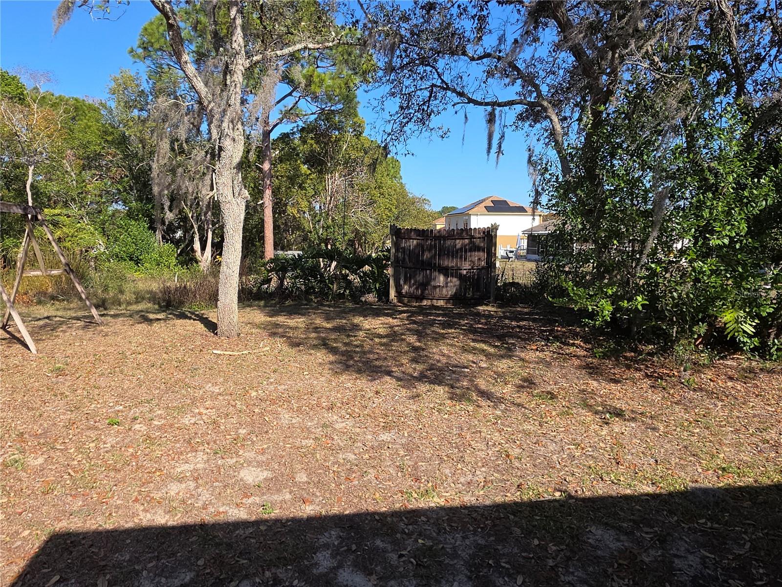 Image 19 of 22 For 10563 Marysville Street