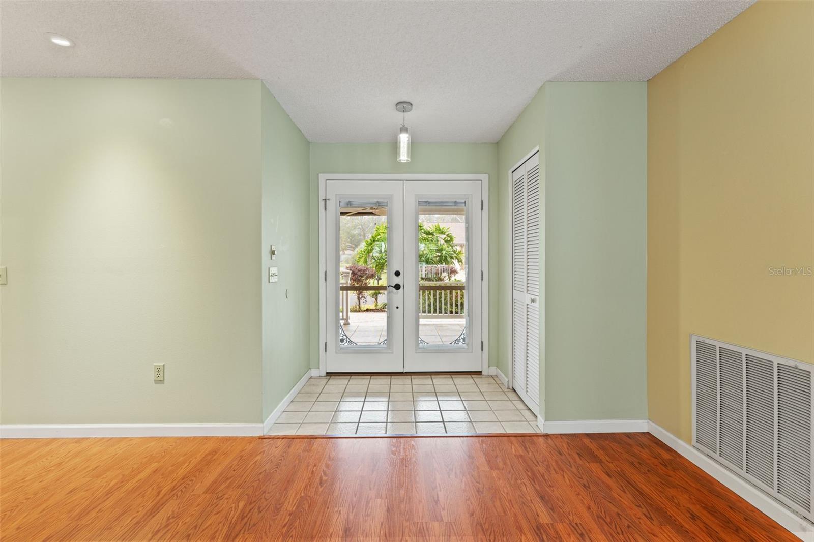 Image 10 of 59 For 2233 Timber Lodge Lane