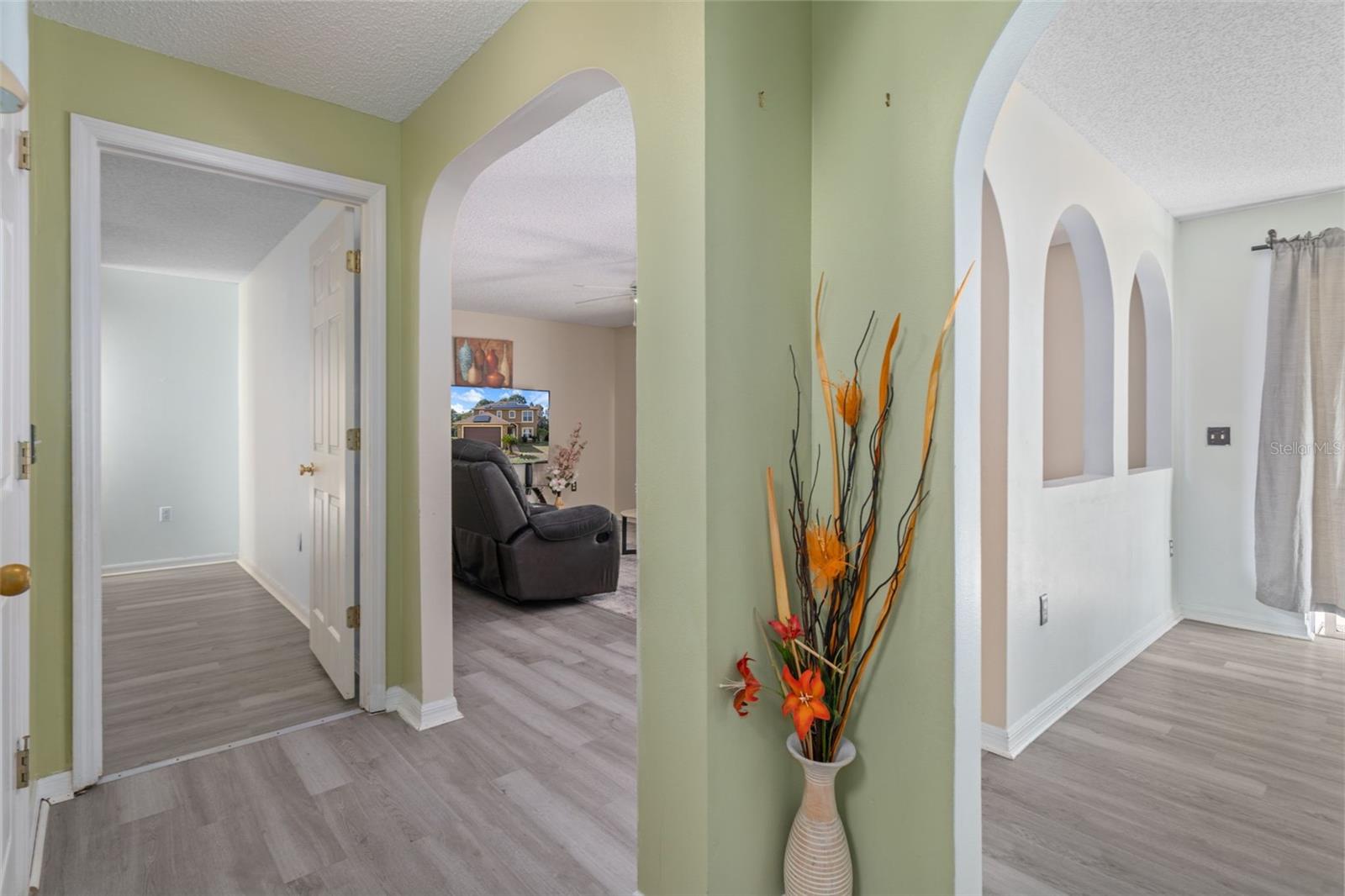 Image 15 of 52 For 2359 Gimlet Avenue