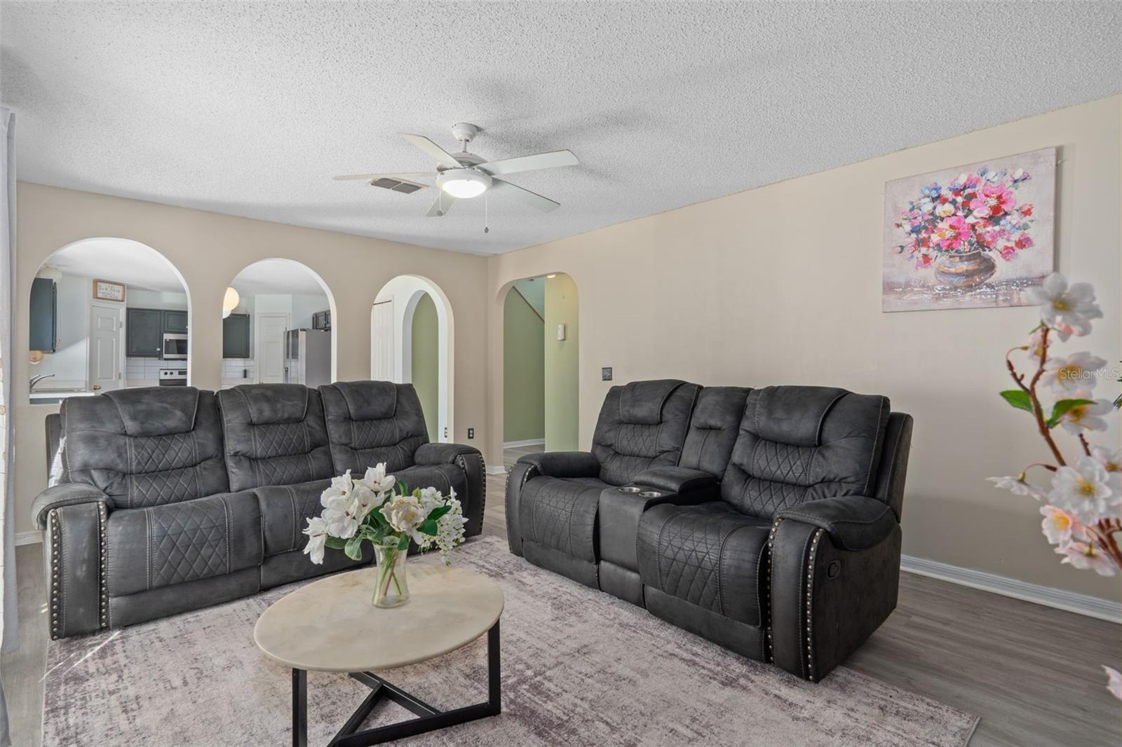 Image 18 of 52 For 2359 Gimlet Avenue