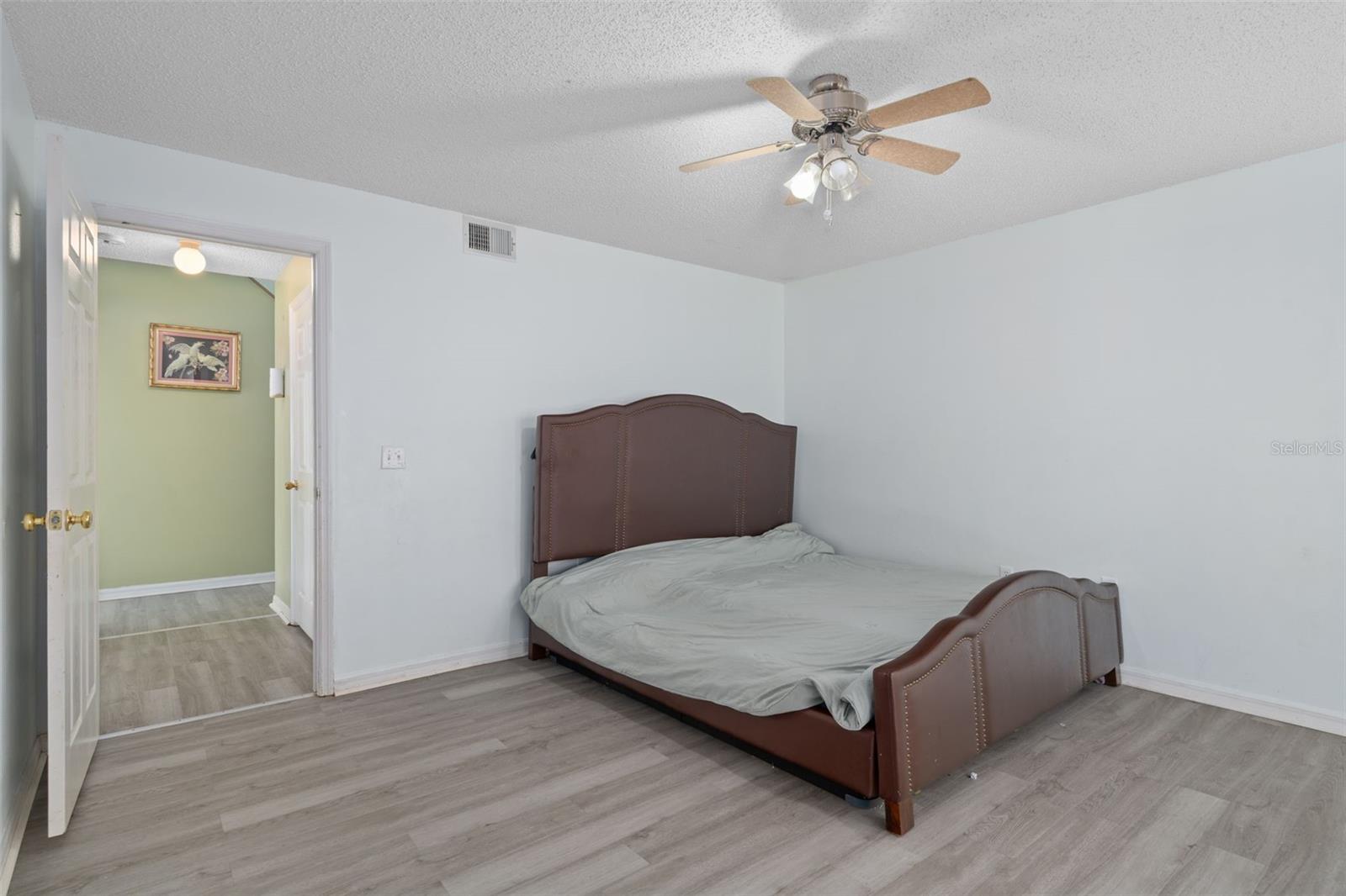 Image 32 of 52 For 2359 Gimlet Avenue