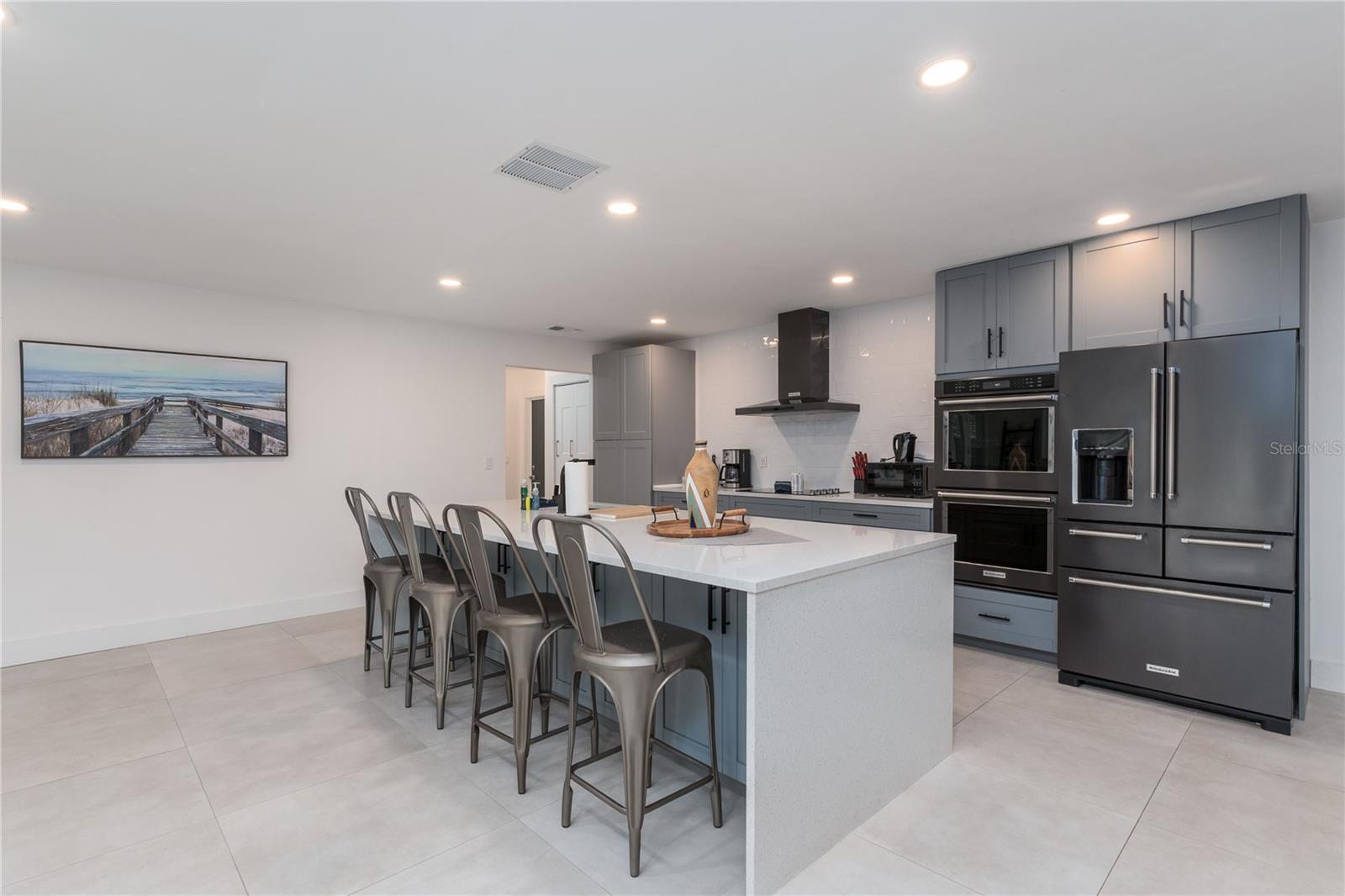 Image 11 of 34 For 400 Plover Place