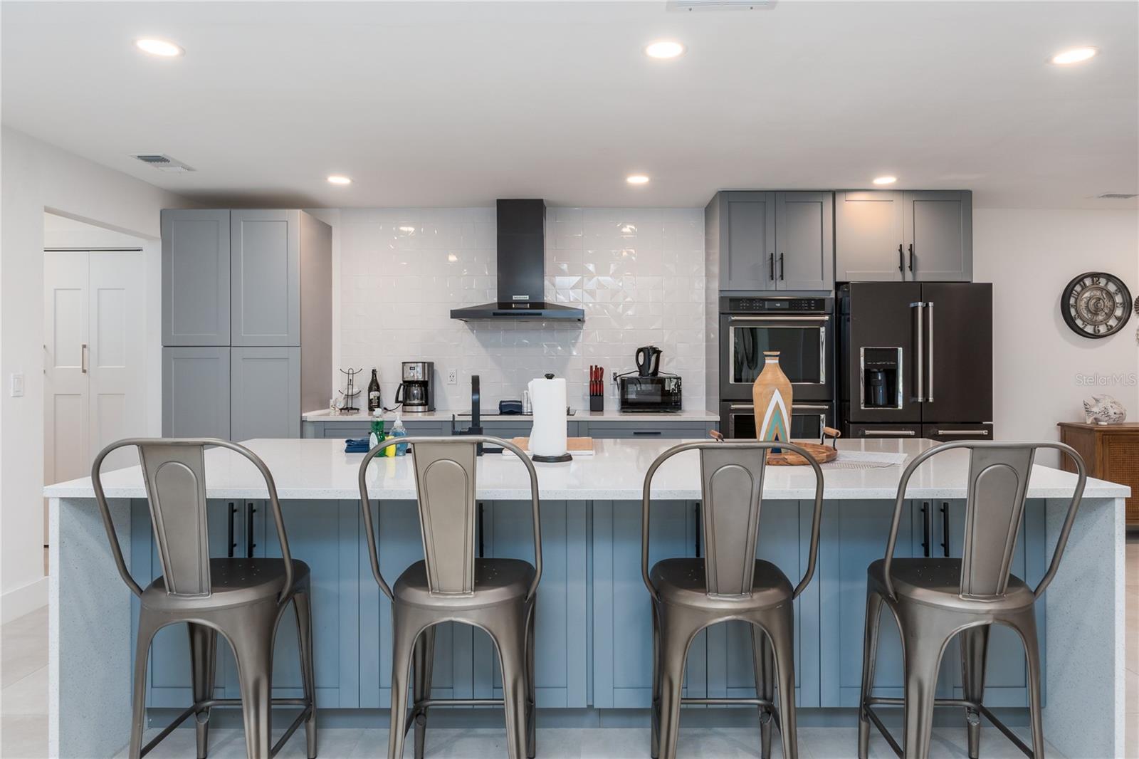 Image 12 of 34 For 400 Plover Place