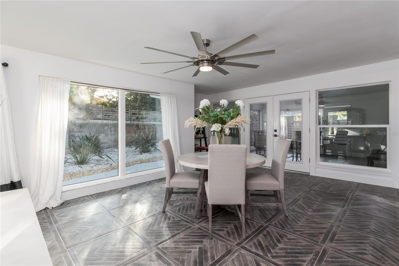 Image 15 of 34 For 400 Plover Place