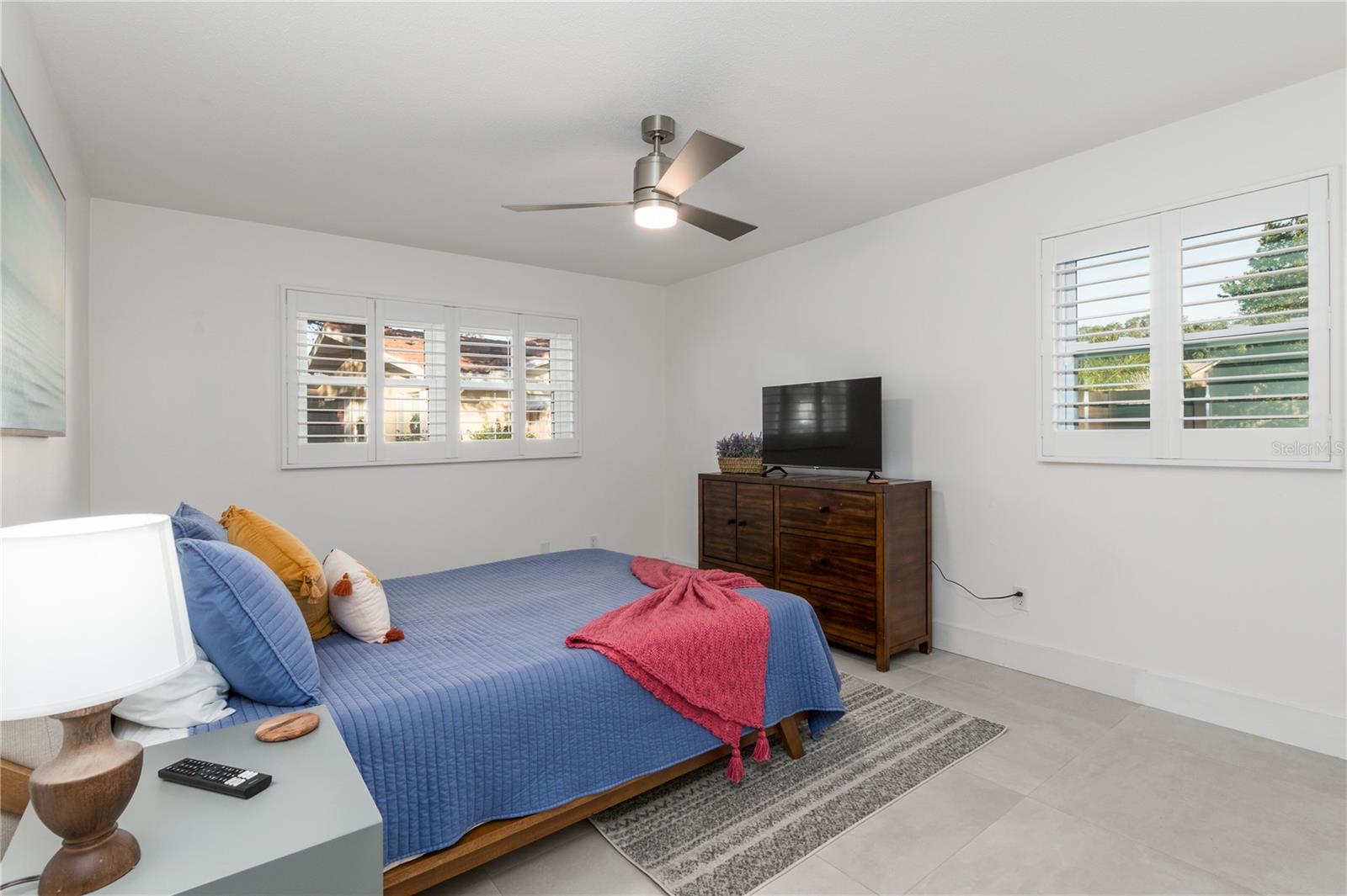 Image 20 of 34 For 400 Plover Place