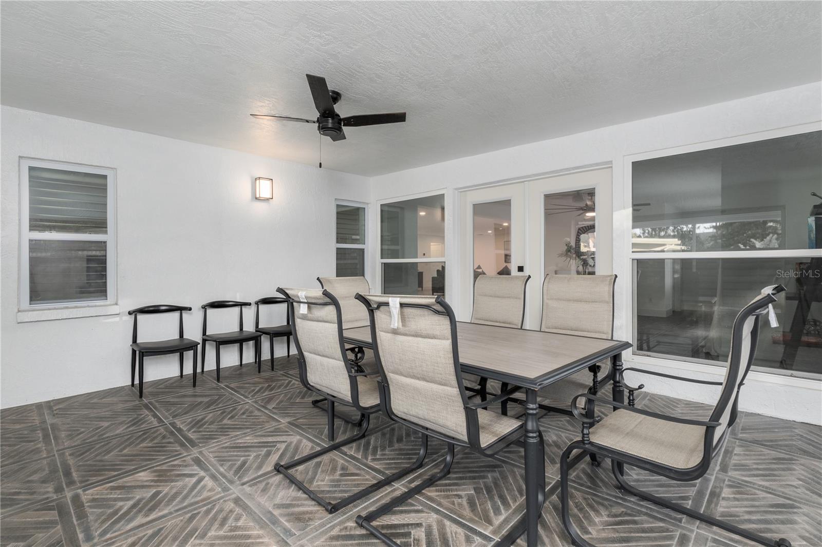 Image 29 of 34 For 400 Plover Place