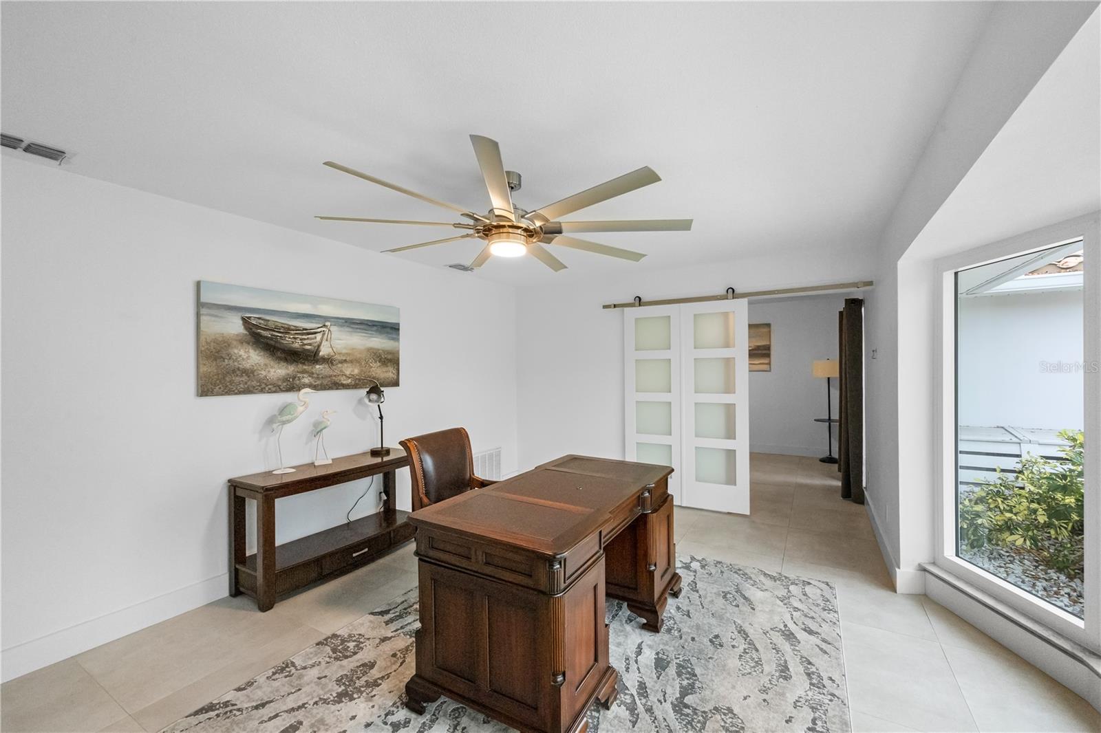 Image 5 of 34 For 400 Plover Place