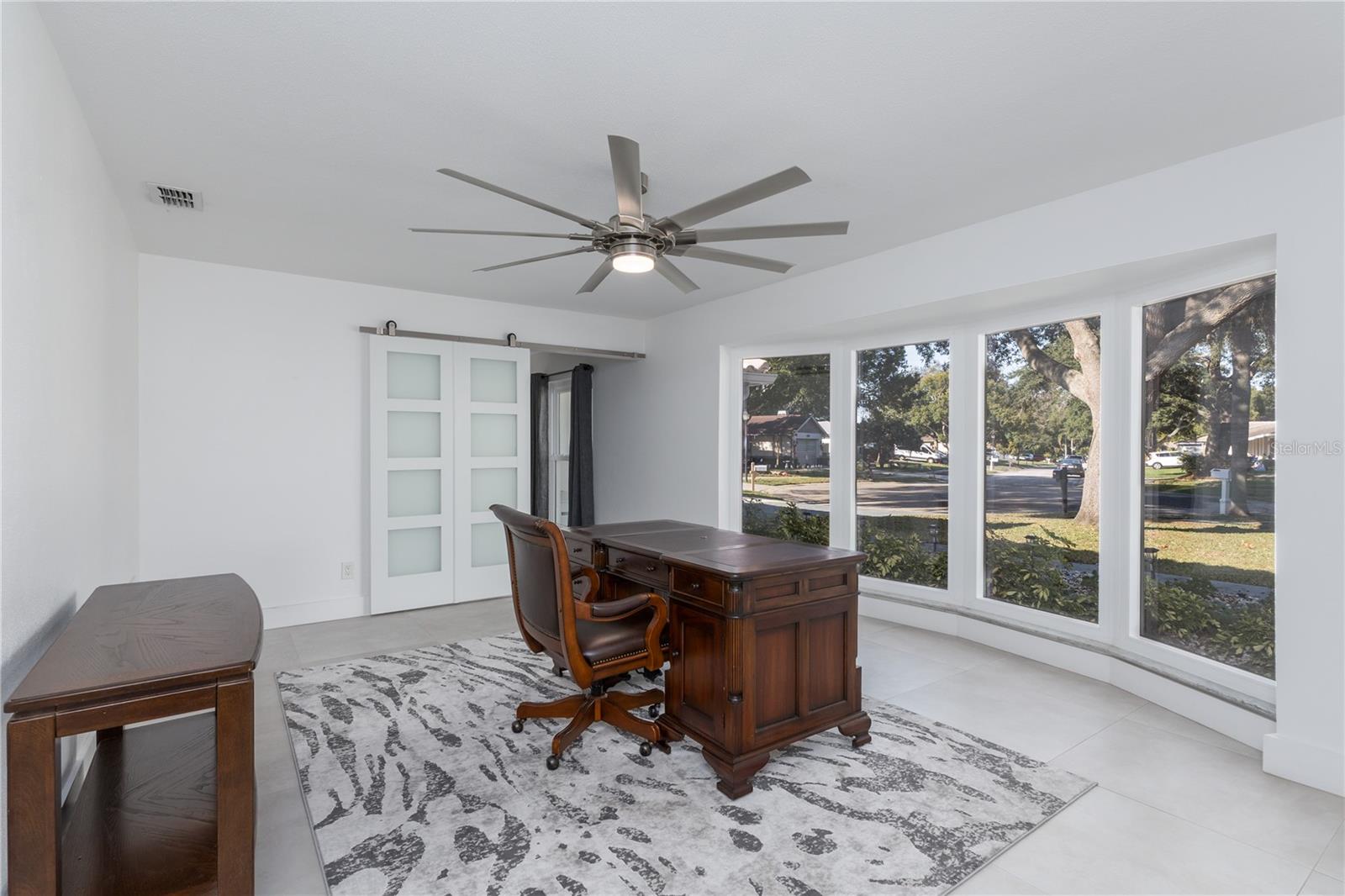 Image 6 of 34 For 400 Plover Place