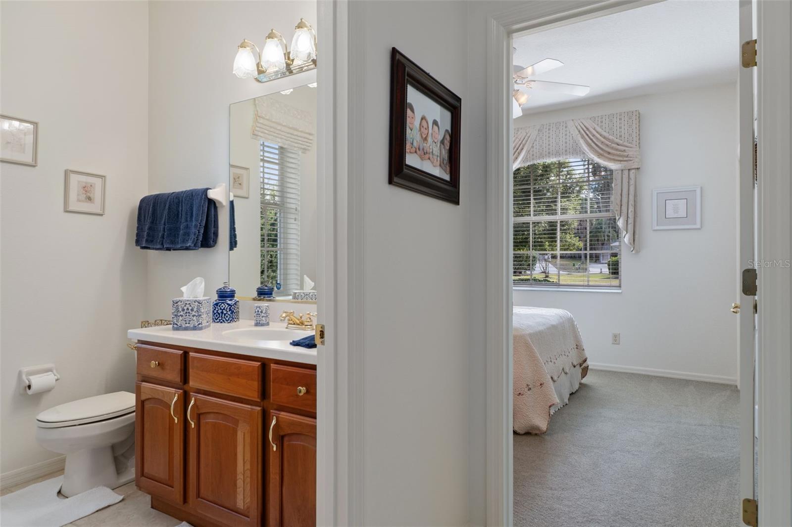 Listing photo id 23 for 2786 Canterbury Lake Drive