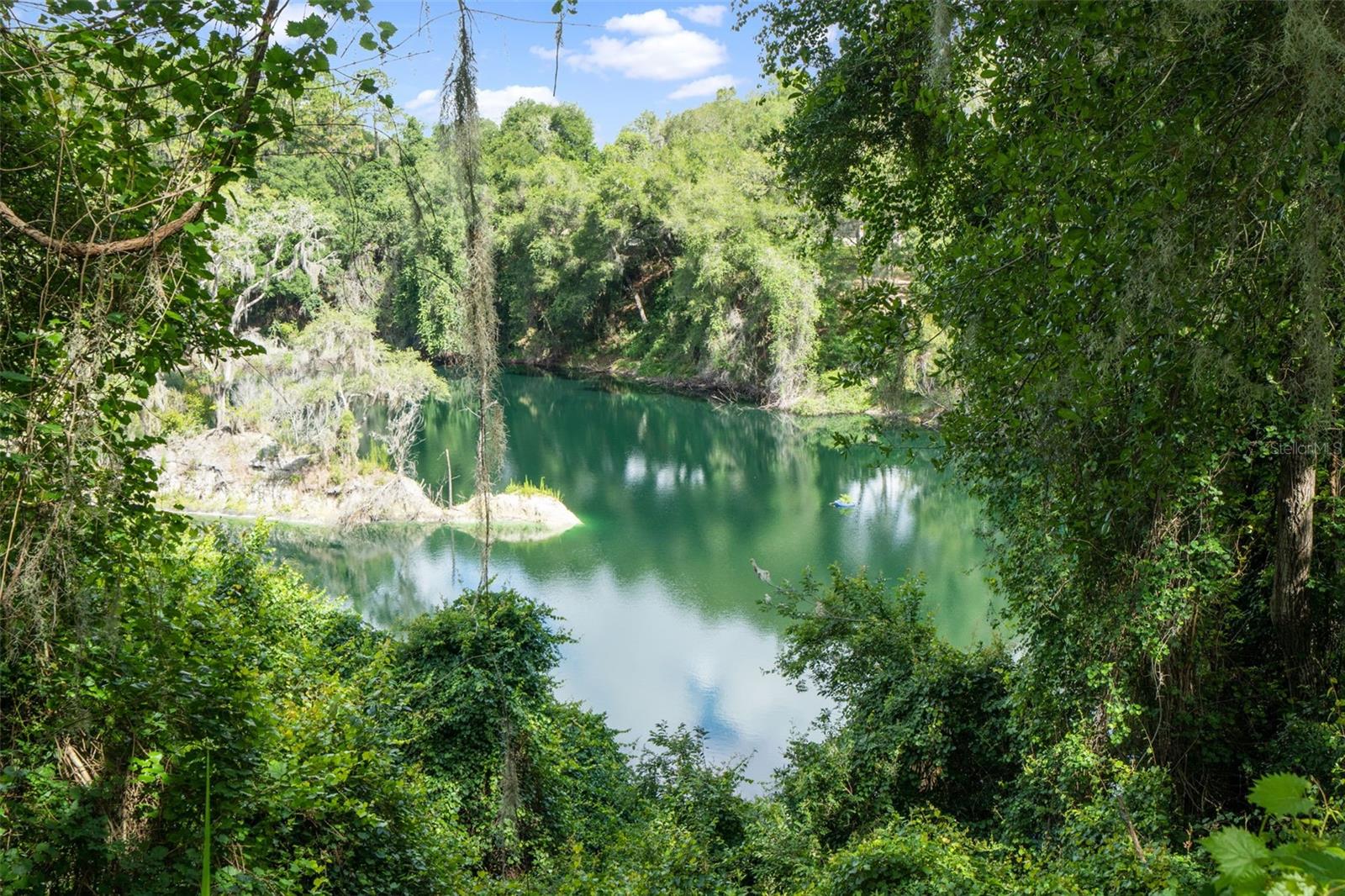 Listing photo id 44 for 2786 Canterbury Lake Drive