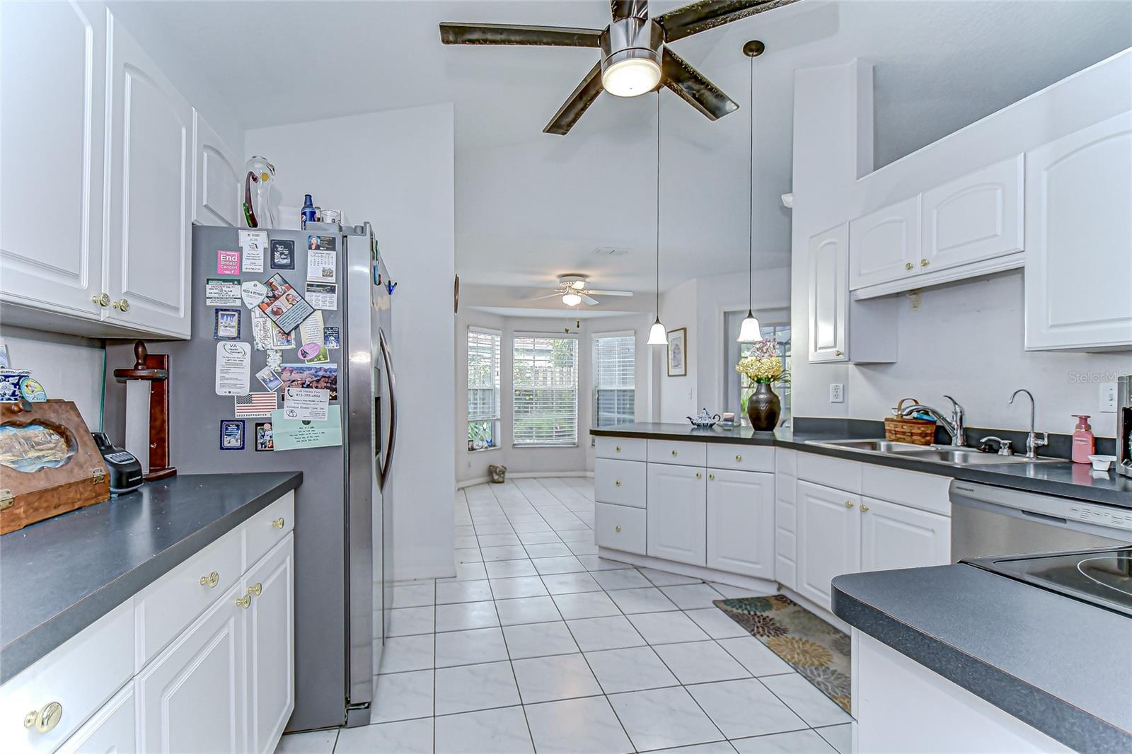 Image 17 of 49 For 6911 Oakcrest Way