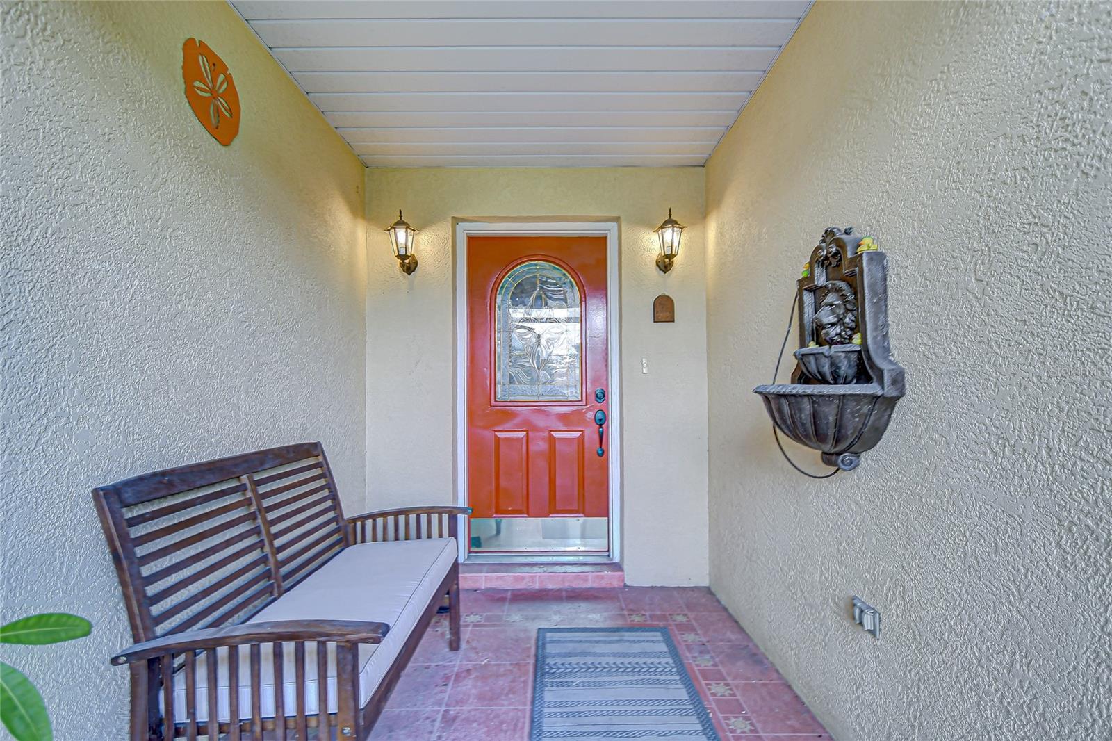 Image 3 of 49 For 6911 Oakcrest Way