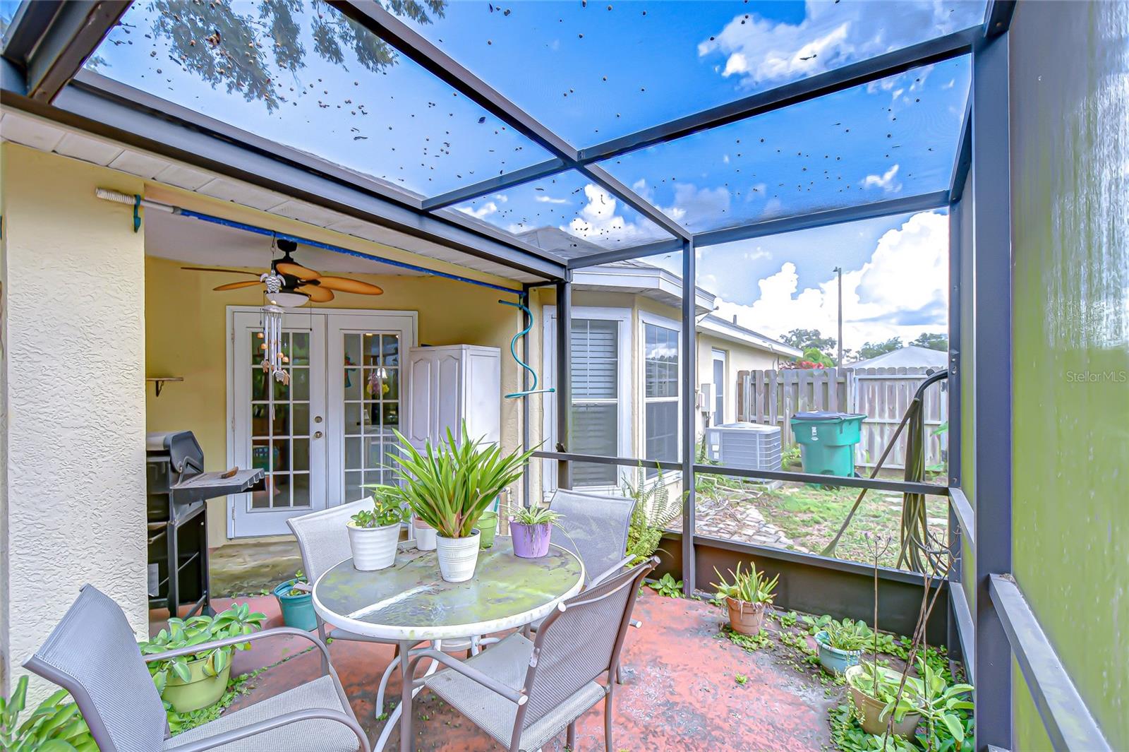 Image 39 of 49 For 6911 Oakcrest Way