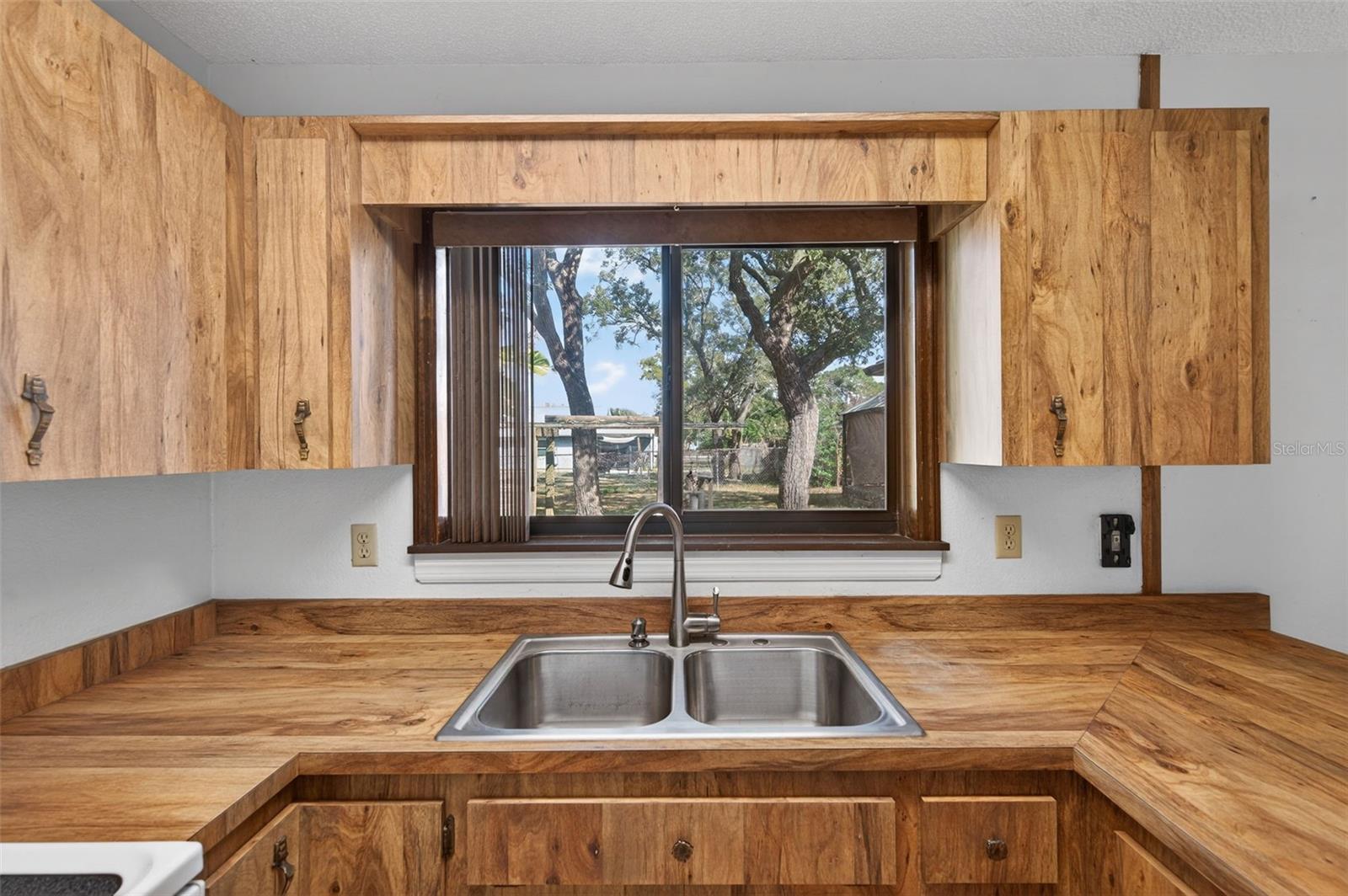 Image 26 of 61 For 7157 Landmark Drive