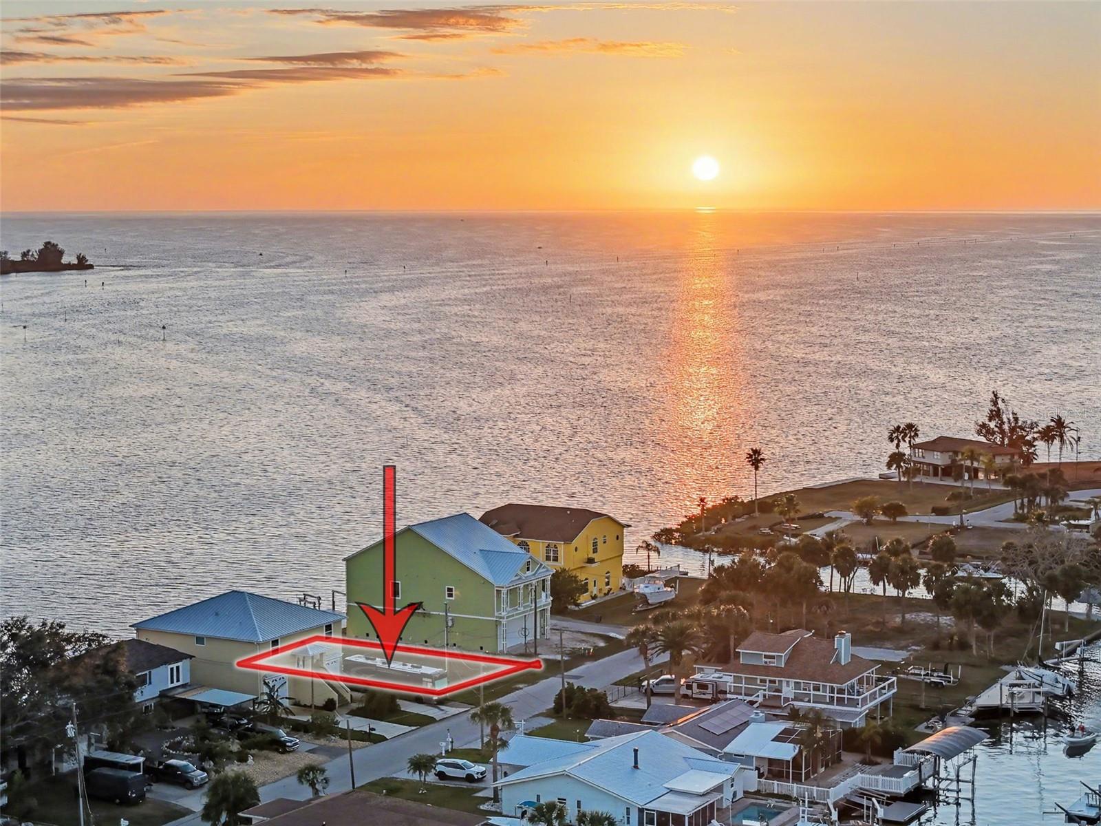 Image 15 of 43 For 6522 Seaview Boulevard