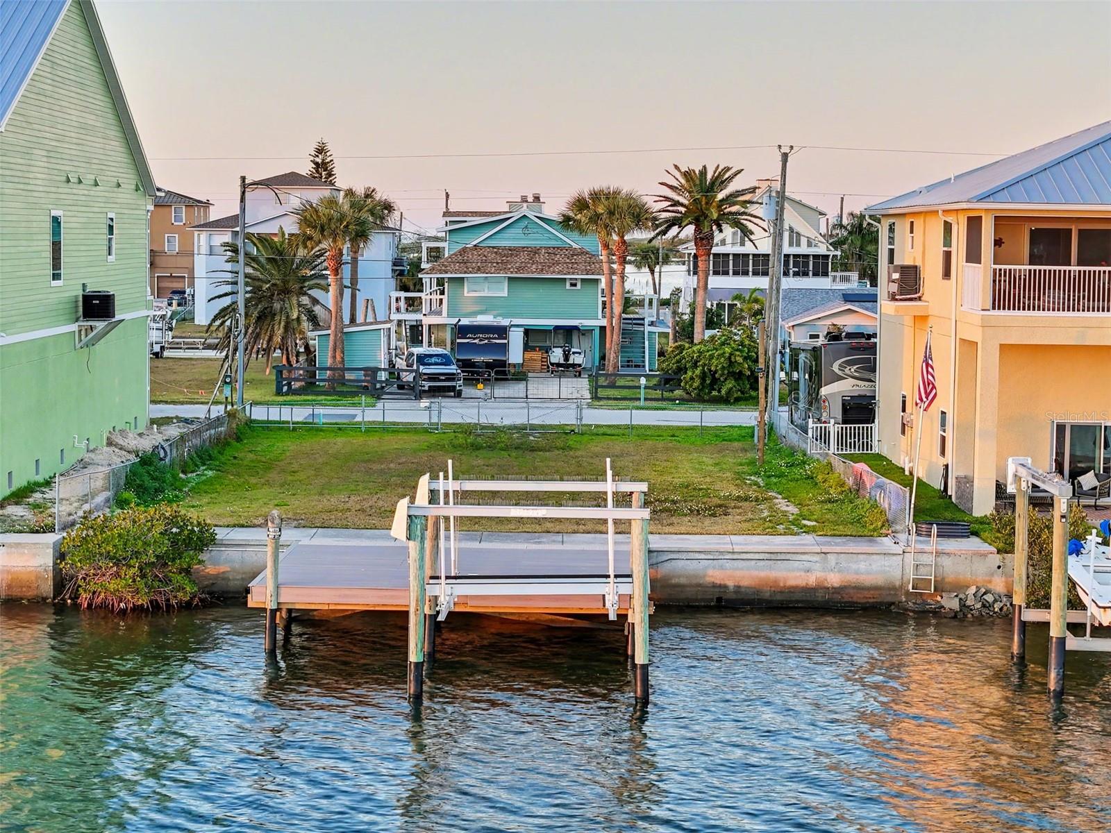 Image 22 of 43 For 6522 Seaview Boulevard