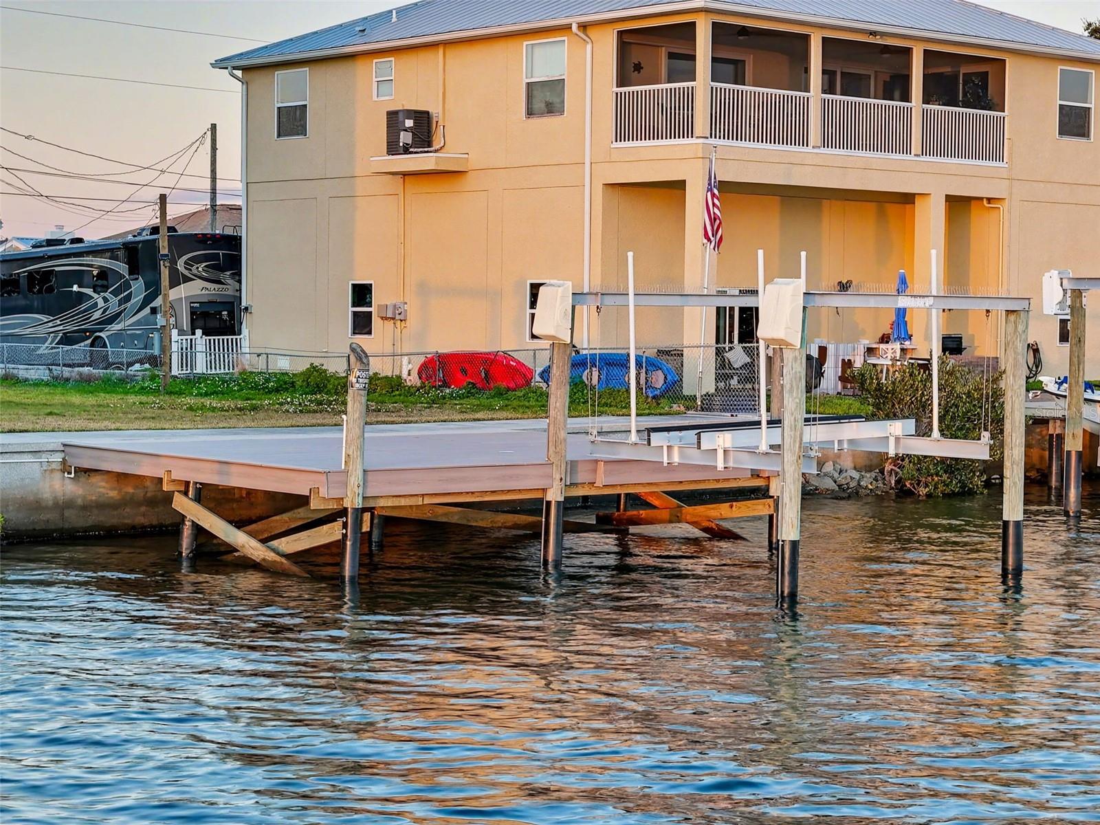 Image 23 of 43 For 6522 Seaview Boulevard