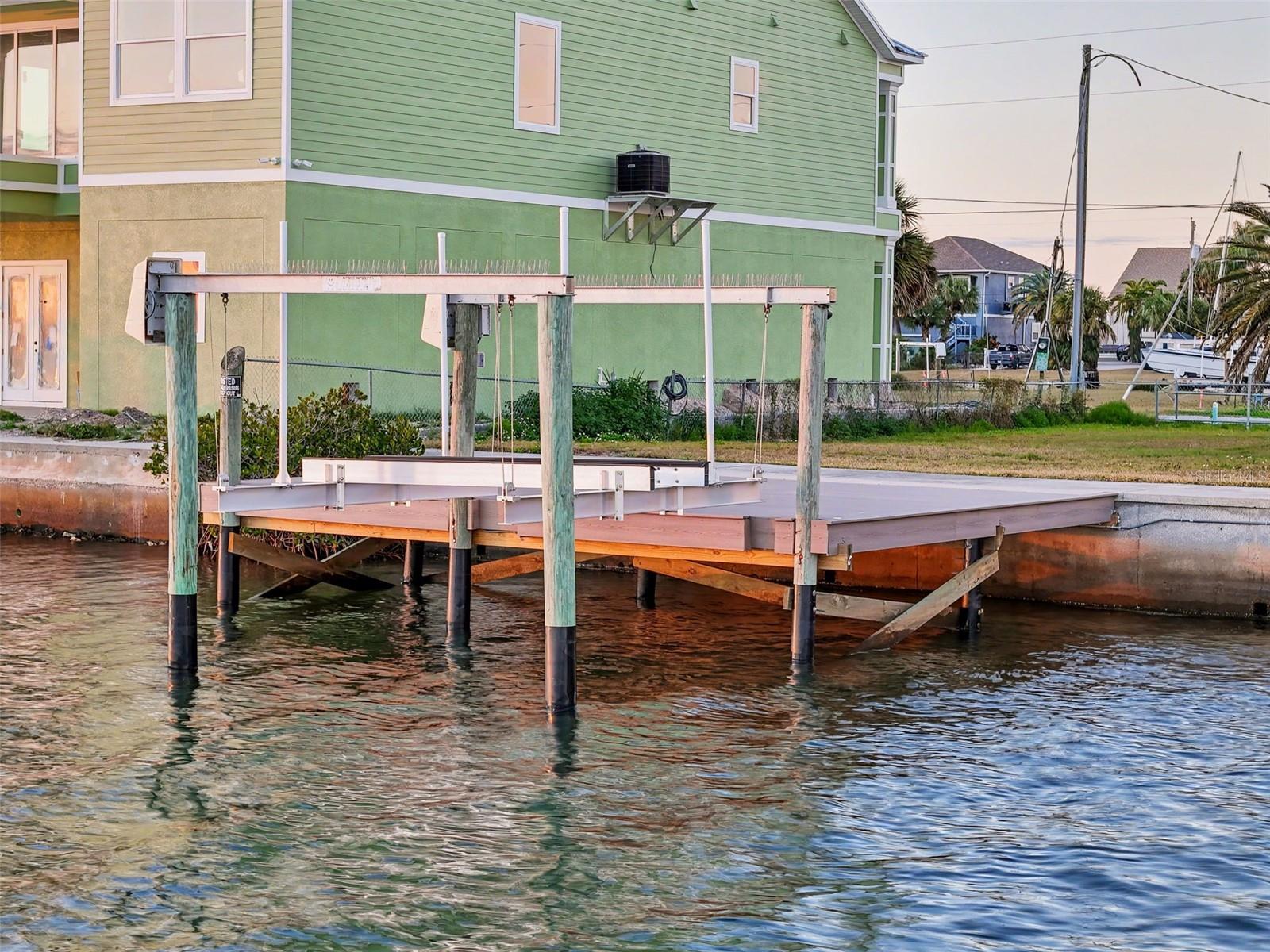 Image 24 of 43 For 6522 Seaview Boulevard