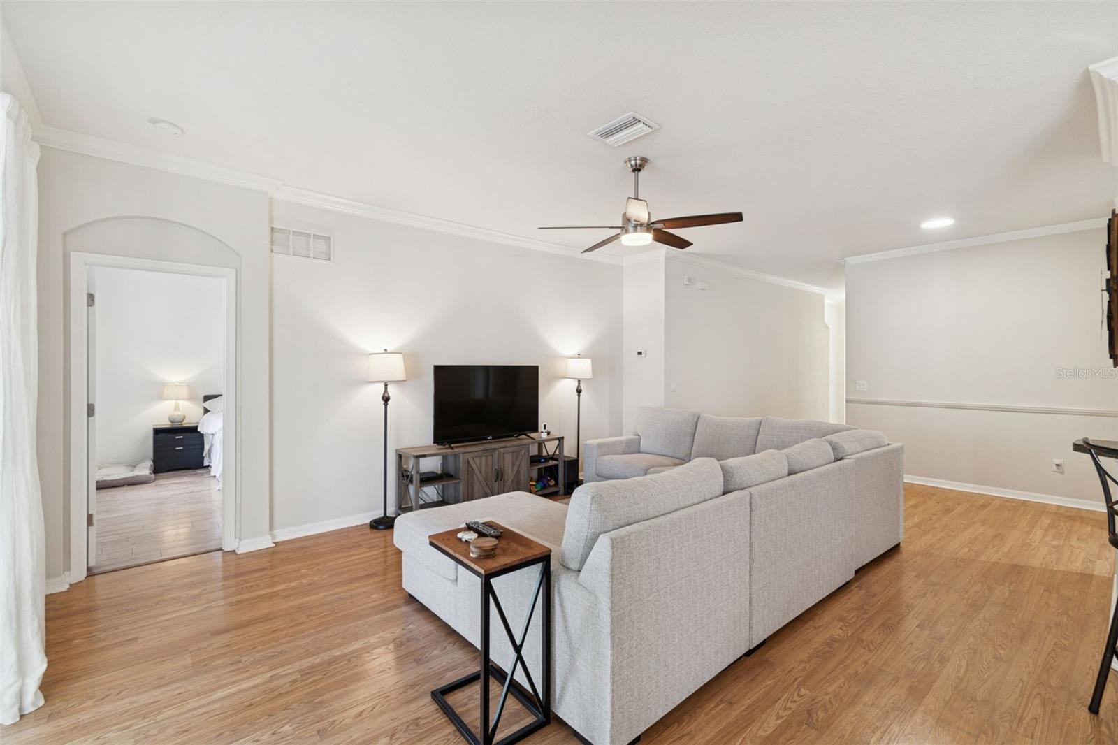 Image 15 of 93 For 12401 Ridgedale Drive